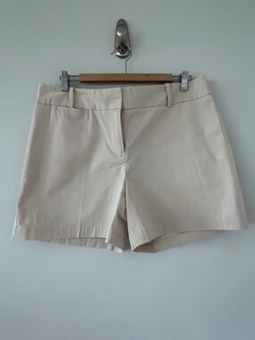 NWT Talbots Perfect Short 5" Tan Sz 14p